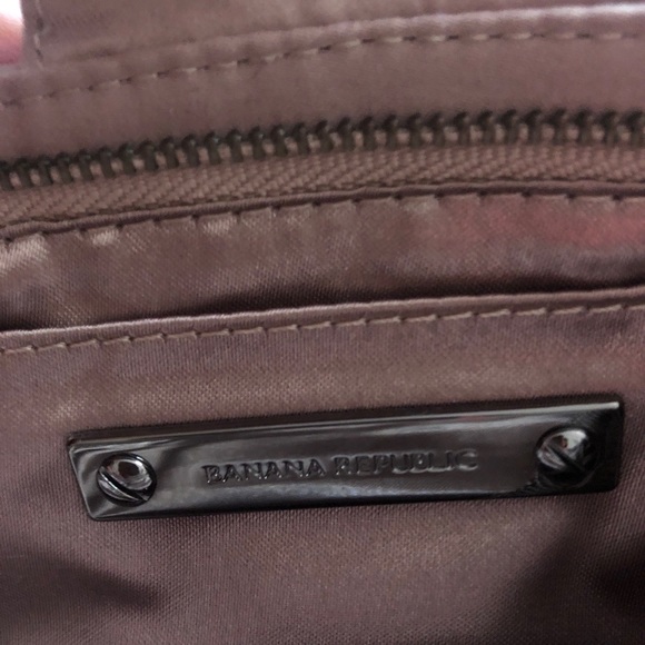 Banana Republic crystal and satin style clutch - Picture 4 of 5